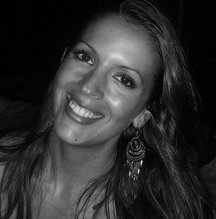 Julia Barnett Photo 28
