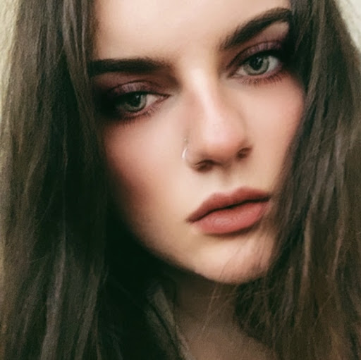 Allison Little Photo 15