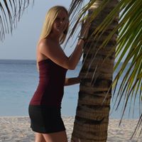 Jennifer Steger Photo 24
