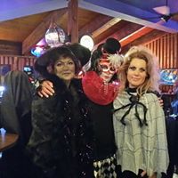 Deborah Hodge Photo 16