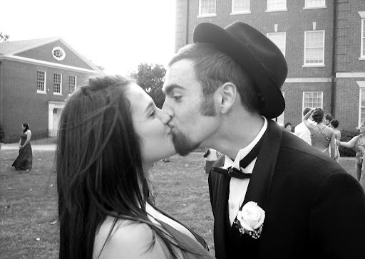 Amanda Blevins Photo 30