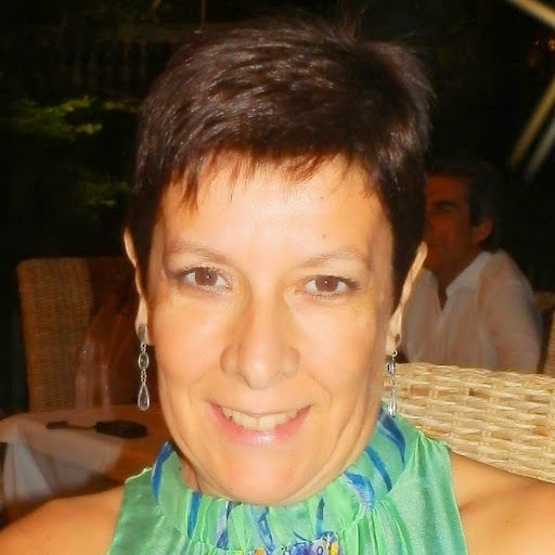 Anna Drummond Photo 24