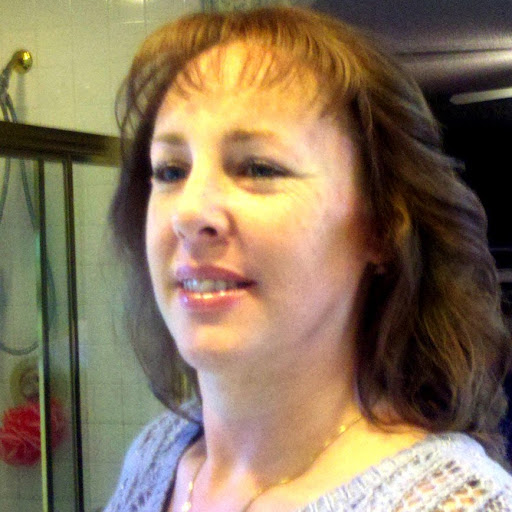 Michelle Gibson Photo 37