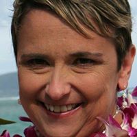 Julie Geyer Photo 17