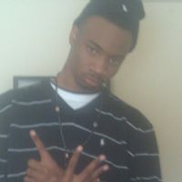 Chris Owens Photo 37