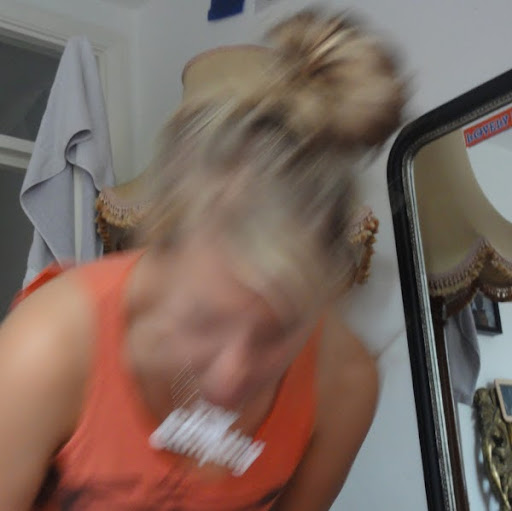 Anna Gee Photo 8