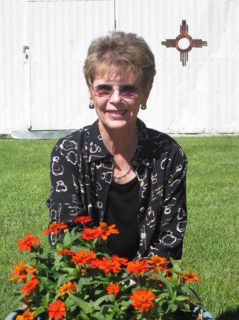 Robin Sanders Photo 25