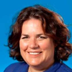 Catherine Chamberlain Photo 9