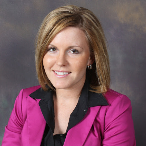 Sara Hale Photo 35