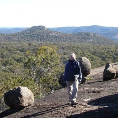 Robyn Hall Photo 39