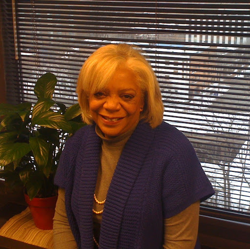 Janice Douglas Photo 13