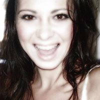 Debora Castillo Photo 15