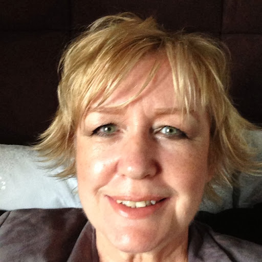 Judith Evans Photo 16