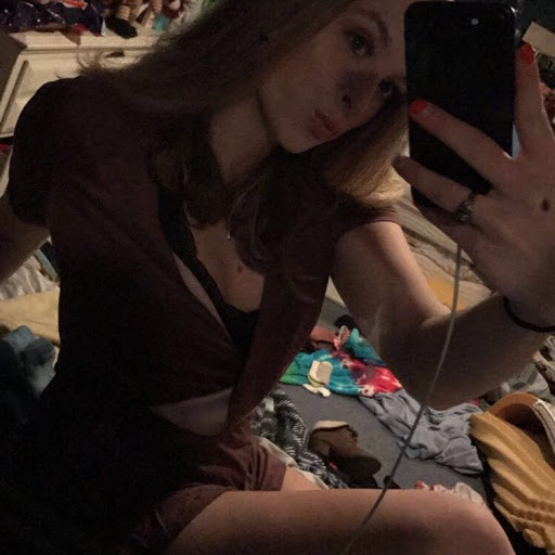Alexis Rodgers Photo 9