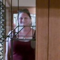 Sarah Bennett Photo 25