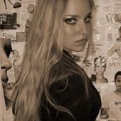 Cassandra Reid Photo 10