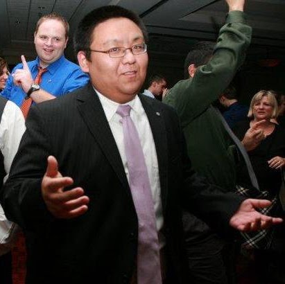 Wei Liu Photo 16