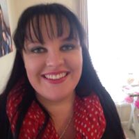 Julie Stringer Photo 6