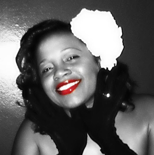Victoria Randall Photo 3