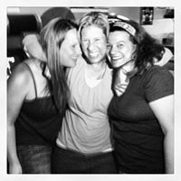 Laura Crenshaw Photo 14