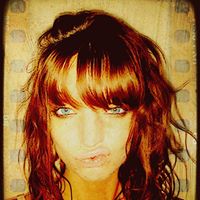 Elise Davis Photo 31