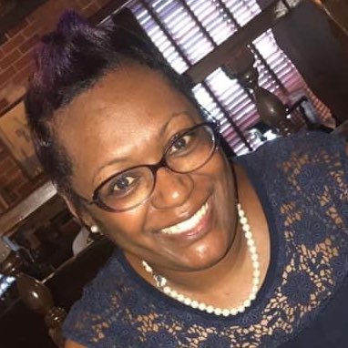 Sharon Tyler Photo 35