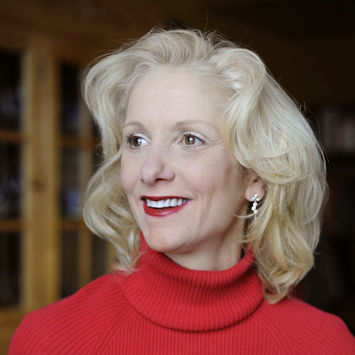 Susan Gustafson Photo 45
