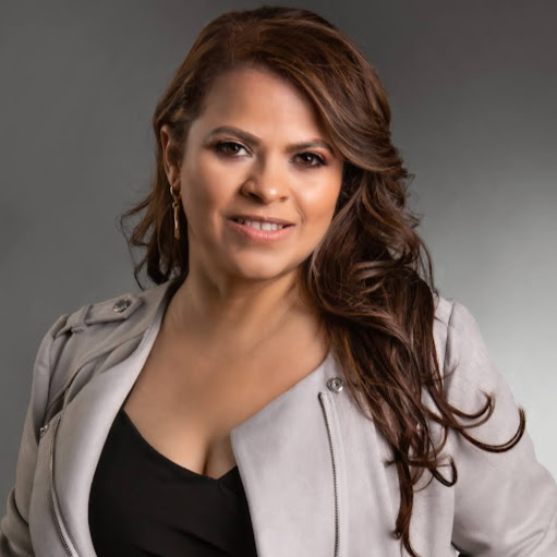 Evelyn Carrillo Photo 19