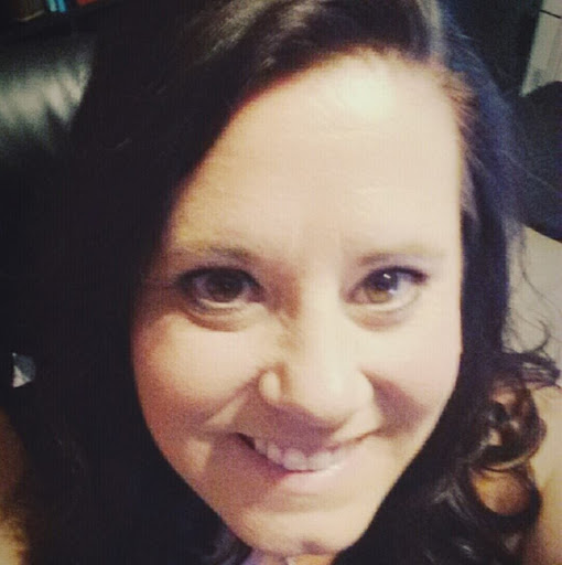 Stephanie Magee Photo 18