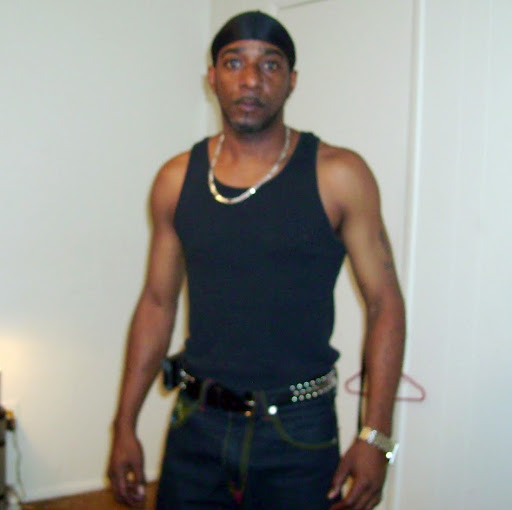 Lorenzo Foster Photo 30