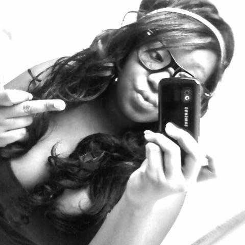 Tenisha Martin Photo 10