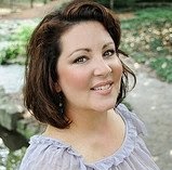 Kelly Gilbert Photo 6