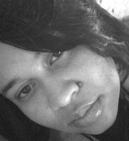 Monica Travis Photo 8