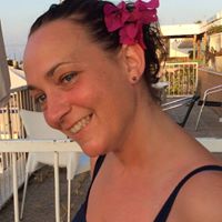 Lorraine Robertson Photo 31