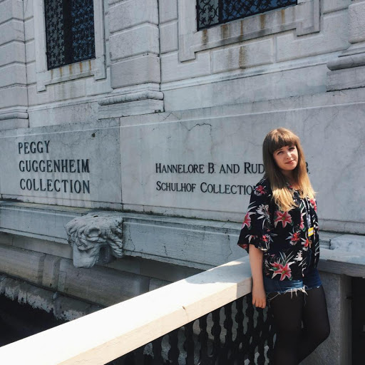 Holly Christopher Photo 26