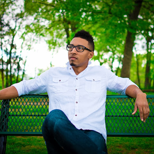 Julian Hayes Photo 33