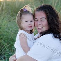 Michelle Helton Photo 15
