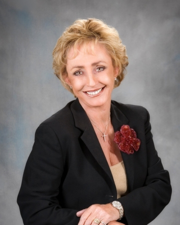 Elizabeth Rawls Photo 12