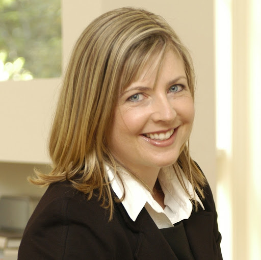 Kelly Elliott Photo 30