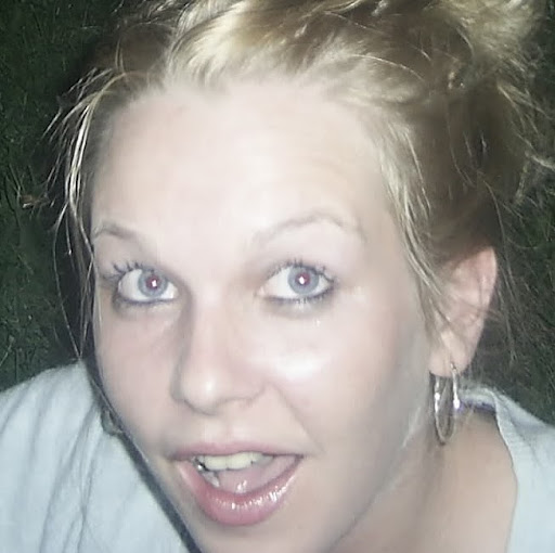 Holly May Photo 15