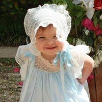 Elizabeth Giles Photo 24