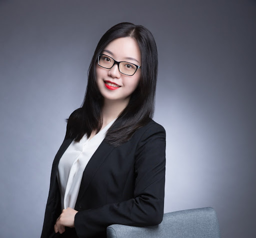 Julia Tang Photo 29