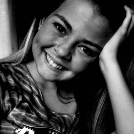 Allison Cassidy Photo 6