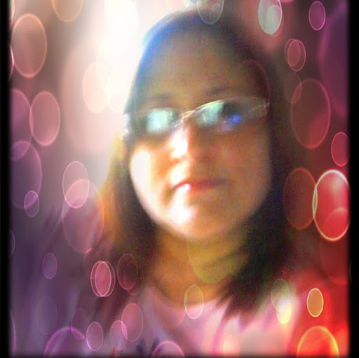 Janet Bou Photo 9