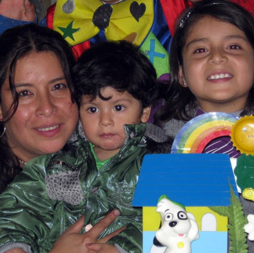 Daniela Torres Photo 14