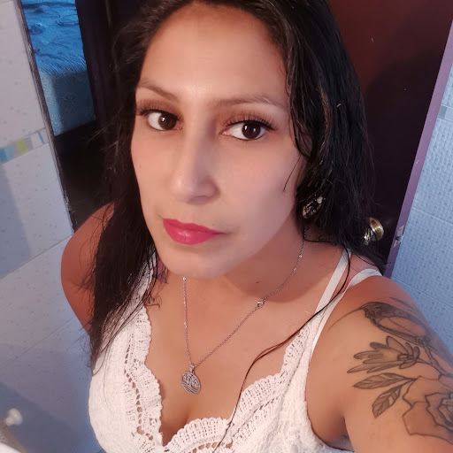 Andrea Chavez Photo 3