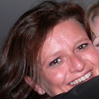 Julia Halverson Photo 4