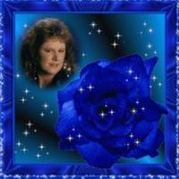 Julie Whiting Photo 8