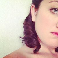 Samantha Geiger Photo 9