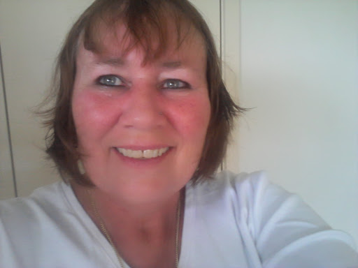 Carolyn Gordon Photo 12